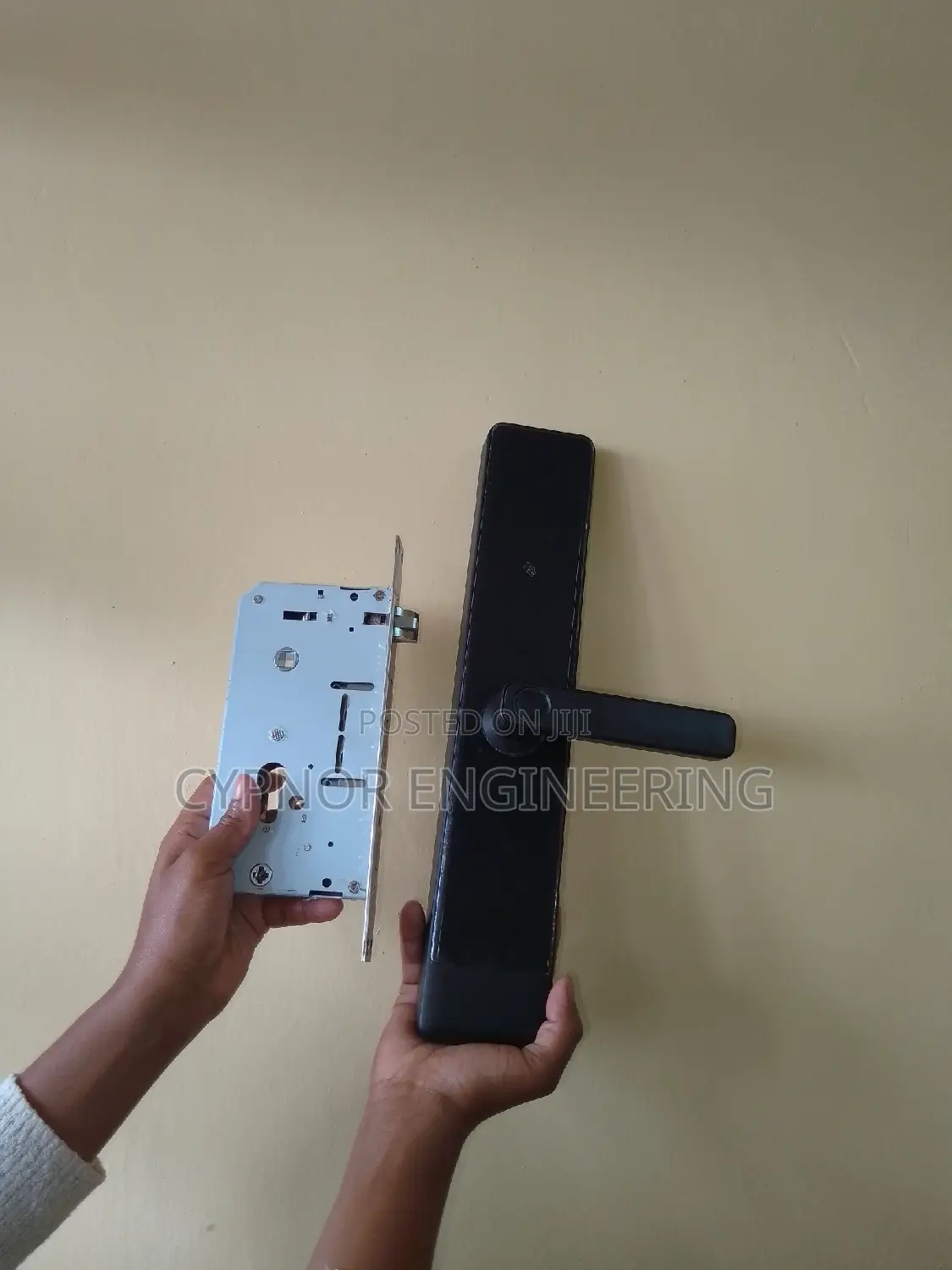 Wifi Electronic Smart Door Lock With Biometrics Fingerprint