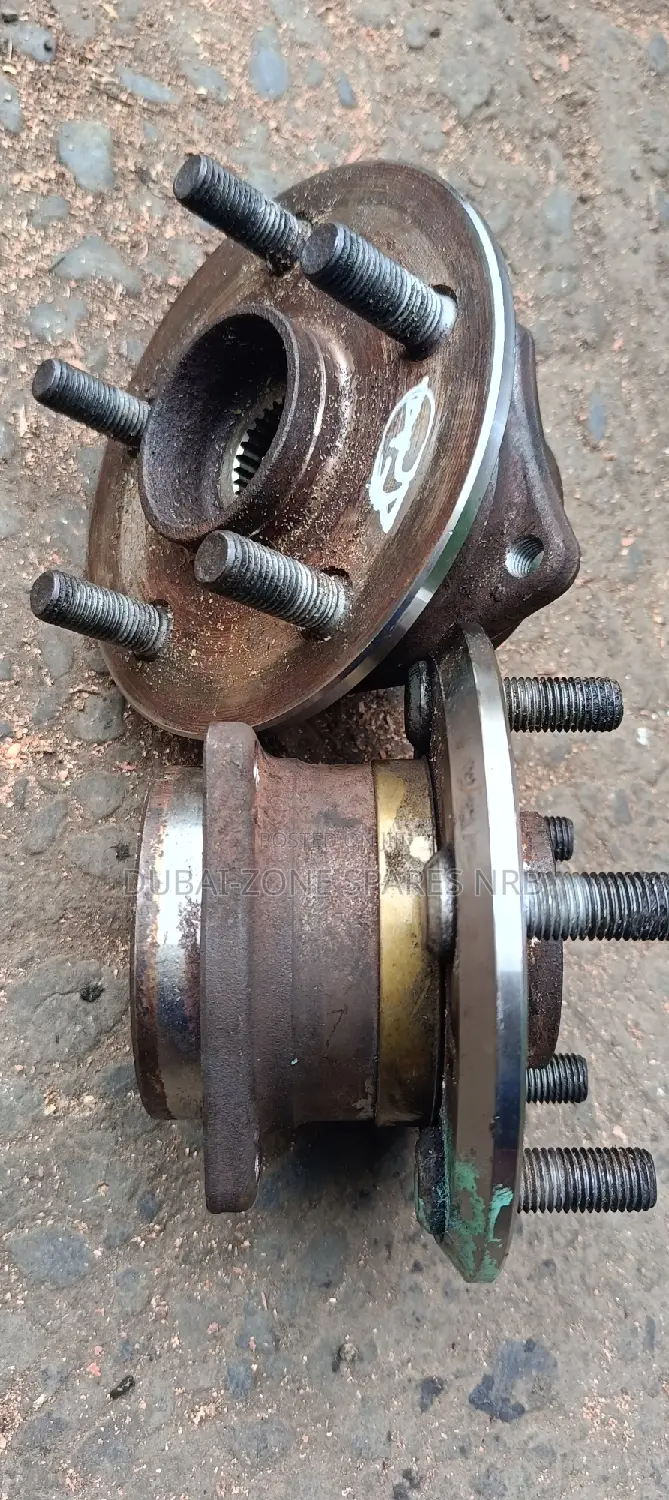 4-Wd Rear Hubs Toyota Vitz, Fielder,Nze,Axio,Ractis,Belta