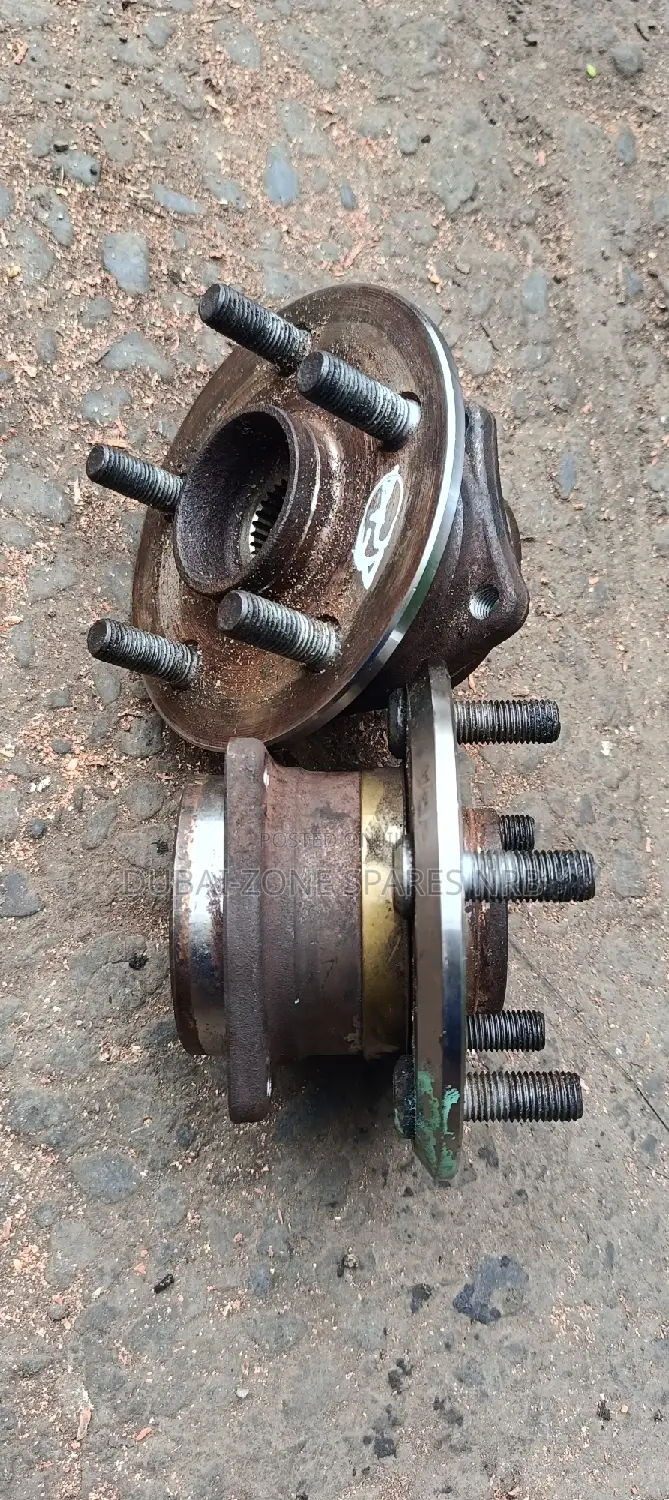 4-Wd Rear Hubs Toyota Vitz, Fielder,Nze,Axio,Ractis,Belta