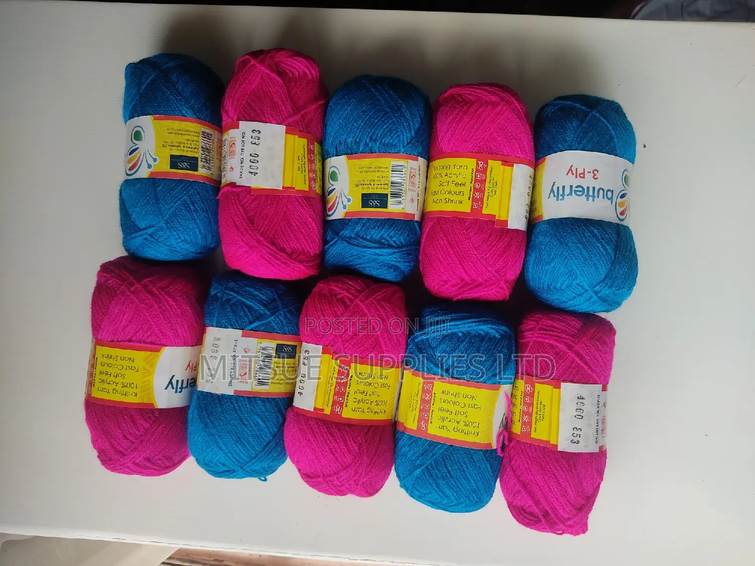 A Packet of 10 Thin Yarns Blue Pink Combines for CBC
