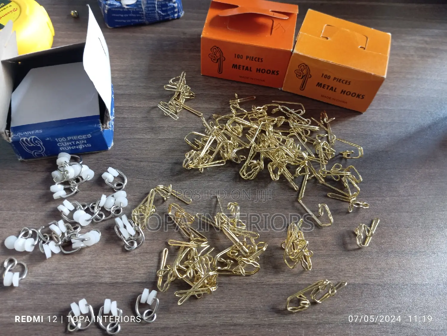 Metallic Curtain Hooks for Curtain Hanging