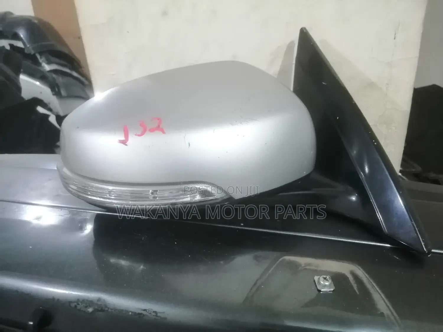 Nissan Teana J32 Power Side Mirror With Indicator Light
