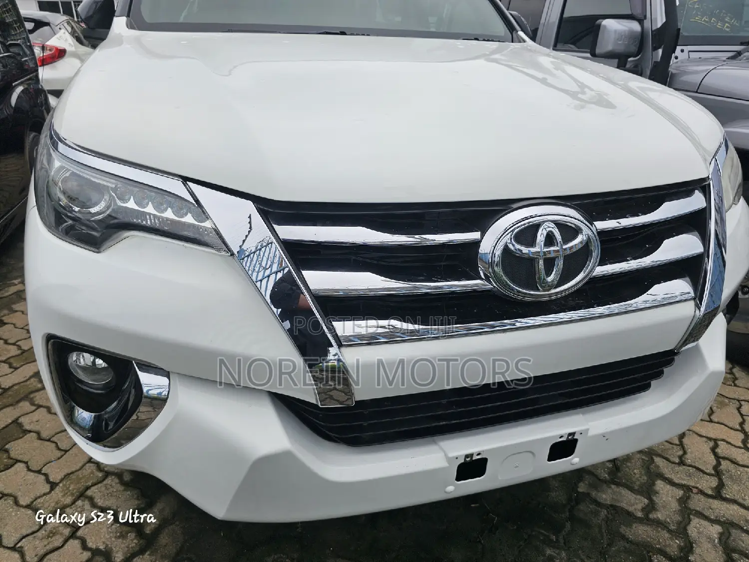 Toyota Fortuner 2017 Pearl