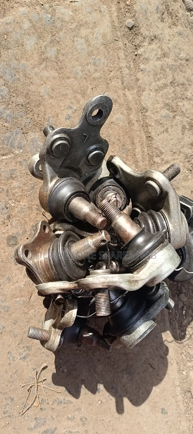 Prado ,J120,Hilux Vigo D-4d Surf Upper Ball Joints Available