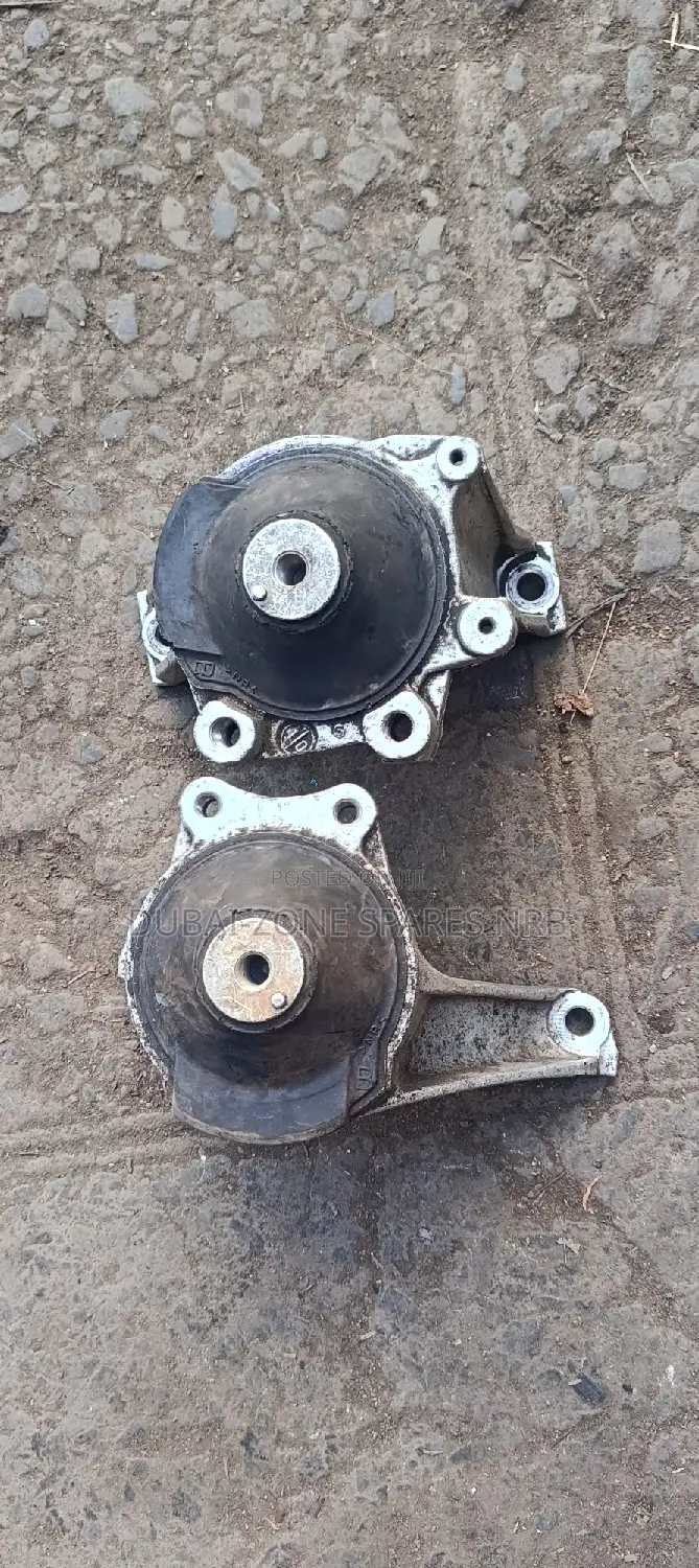 Honda Stream,Crv,Rd 5,7, EX Japan Genuine Engine Mount.