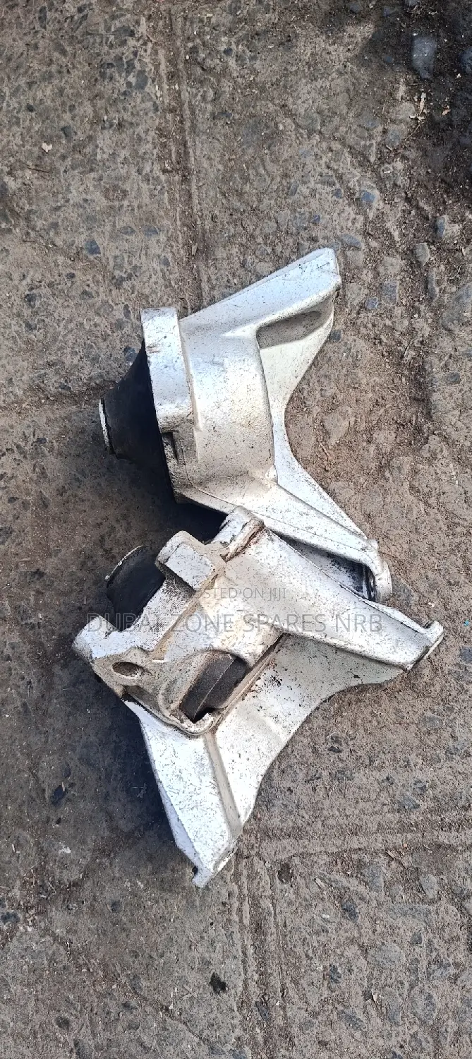 Honda Stream,Crv,Rd 5,7, EX Japan Genuine Engine Mount.