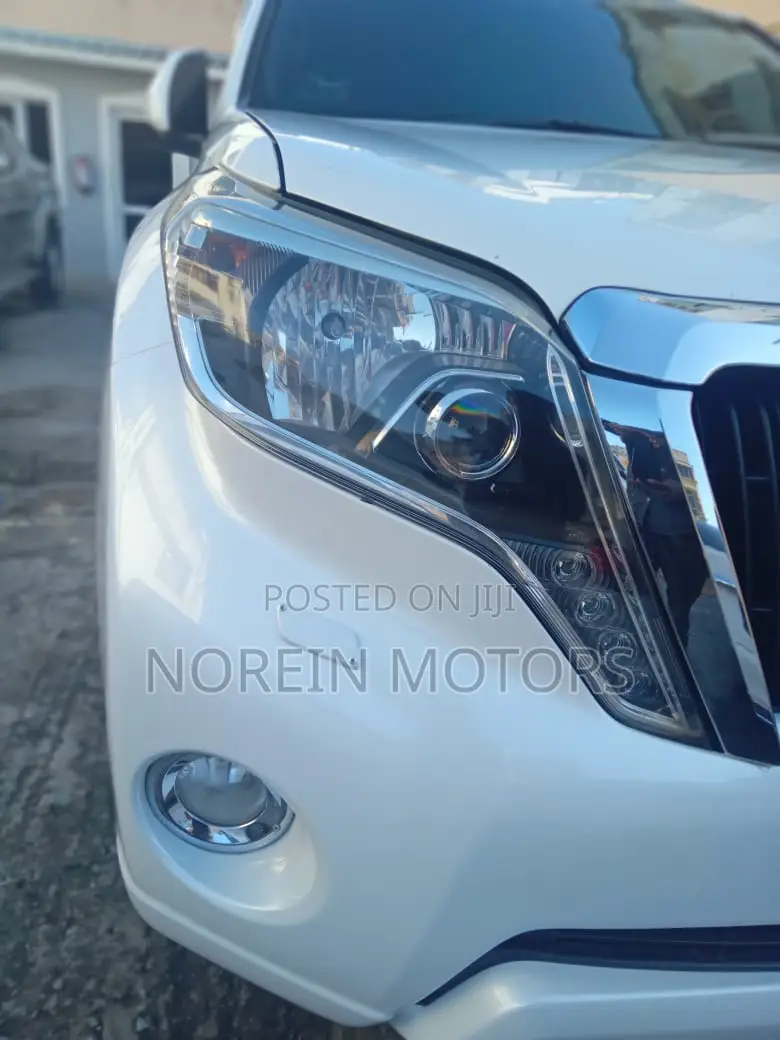Toyota Land Cruiser Prado 2013 White
