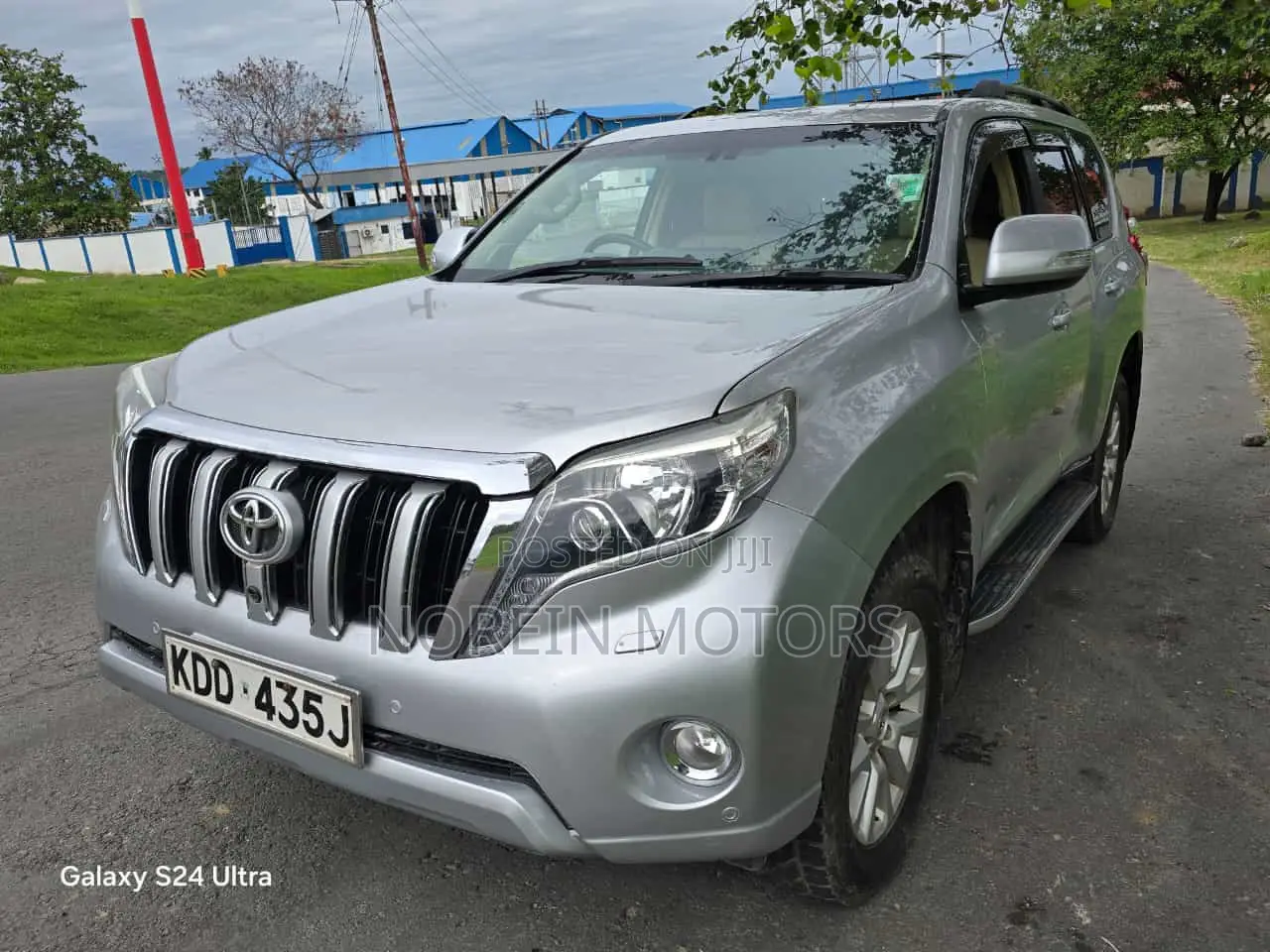 Toyota Land Cruiser Prado 2015 Silver