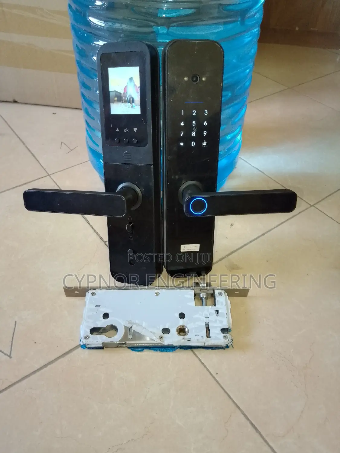 Smart Home Management Fingerprint Scanner RFID Door Lock