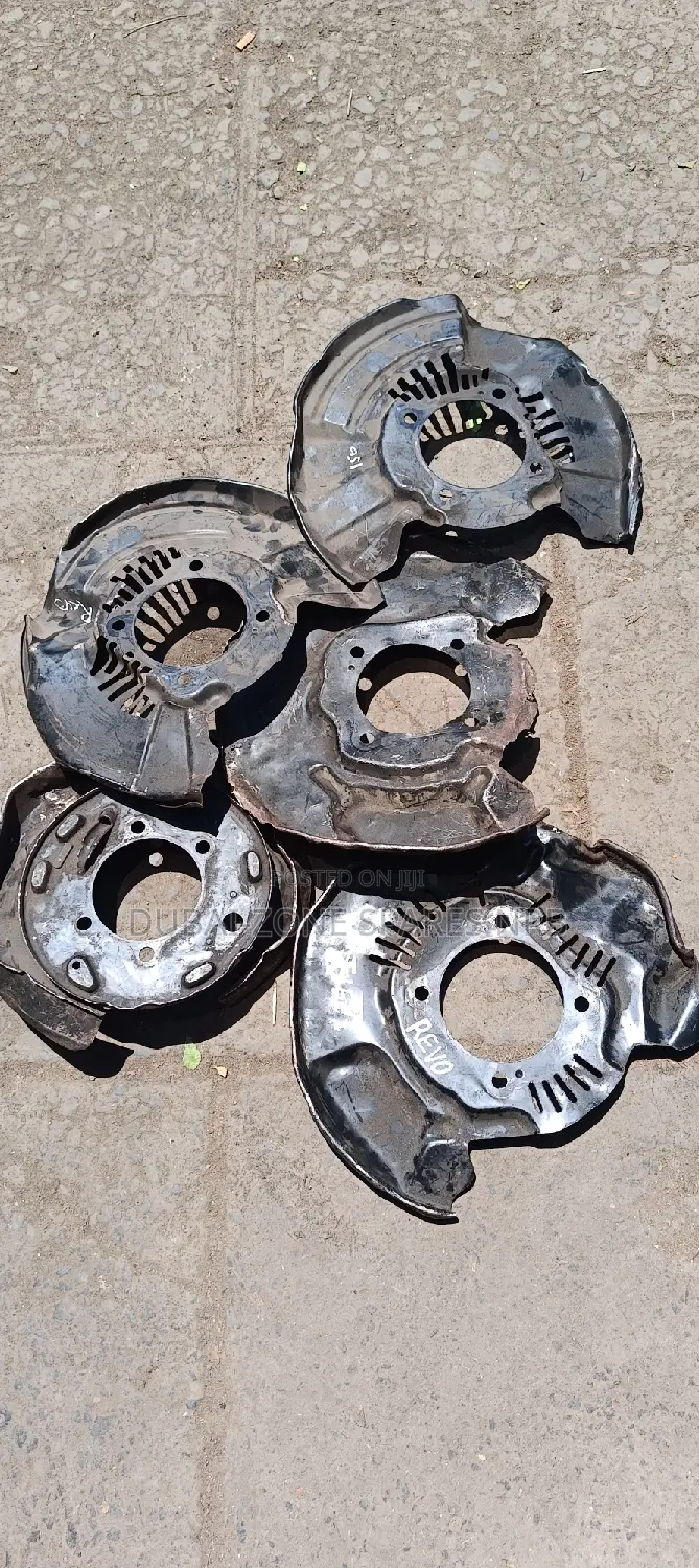 Prado, J120,J150, Shogun,Hilux Vigo D-4d, Revo Back Plates.