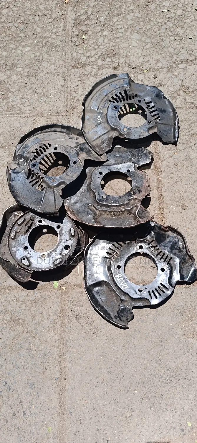 Prado, J120,J150, Shogun,Hilux Vigo D-4d, Revo Back Plates.