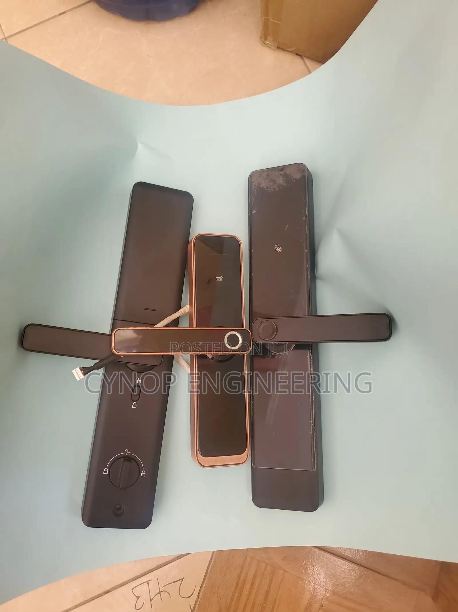 Fingerprint Locks With Anti-Scooping for Home and Office
