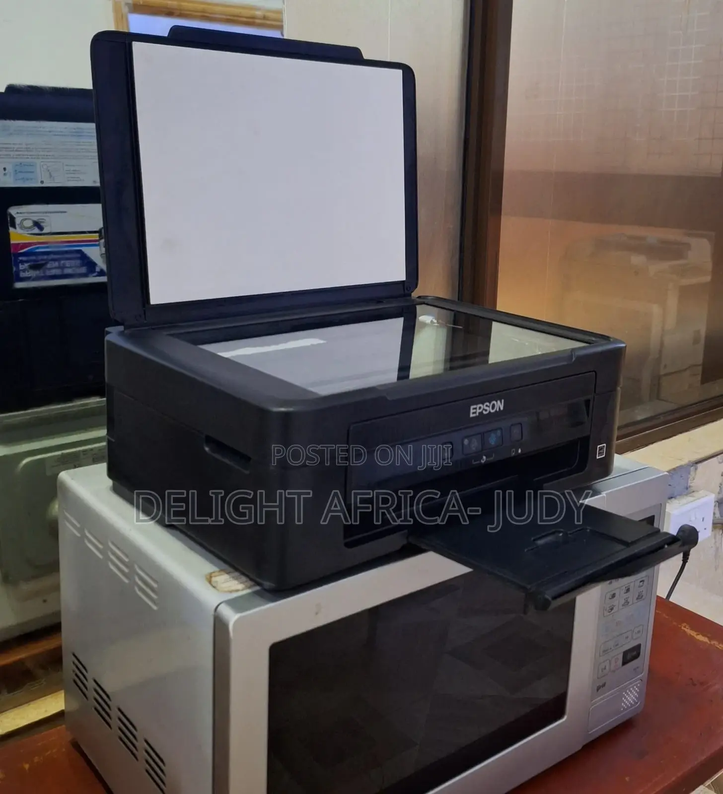 Epson L382 Multifunction Inkjet All in One Good as New.