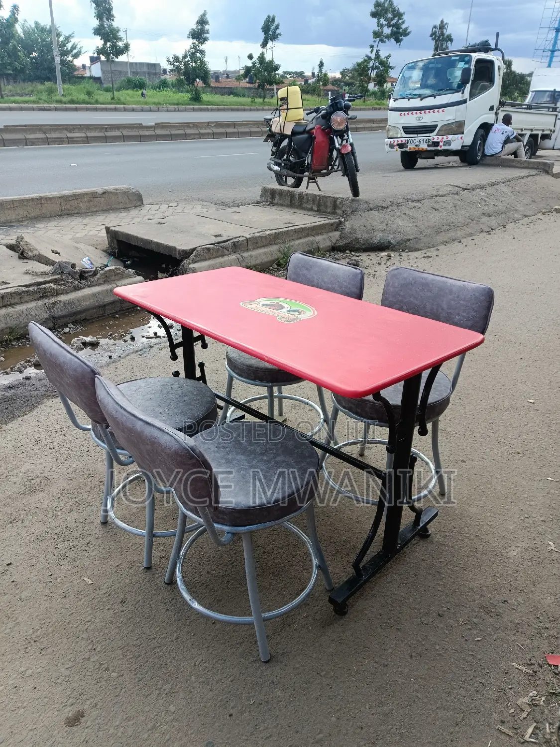 Restaurant Set of Powder Coated Chairs, Latest Design 