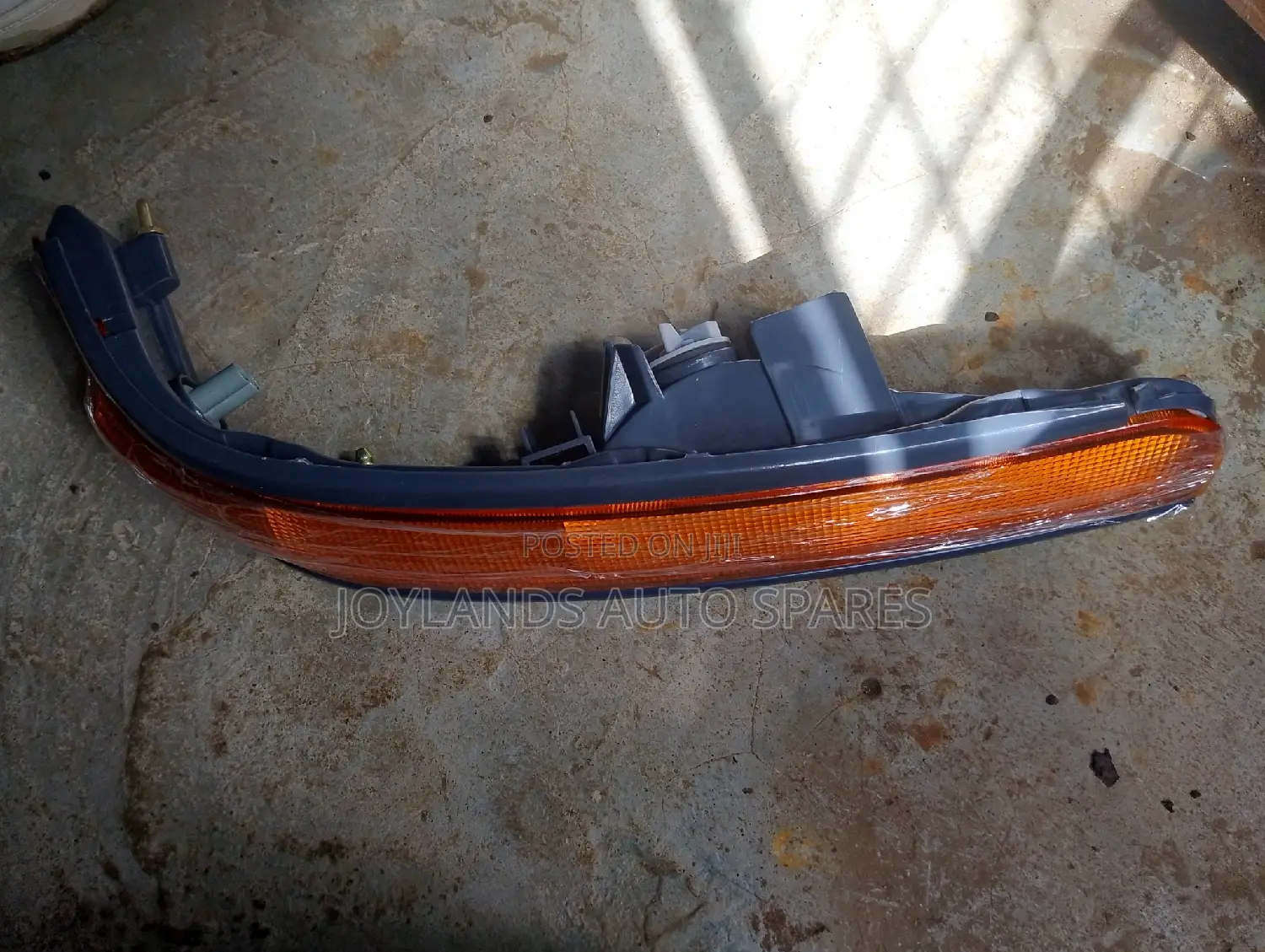 Toyota Shark Bumper Lamp