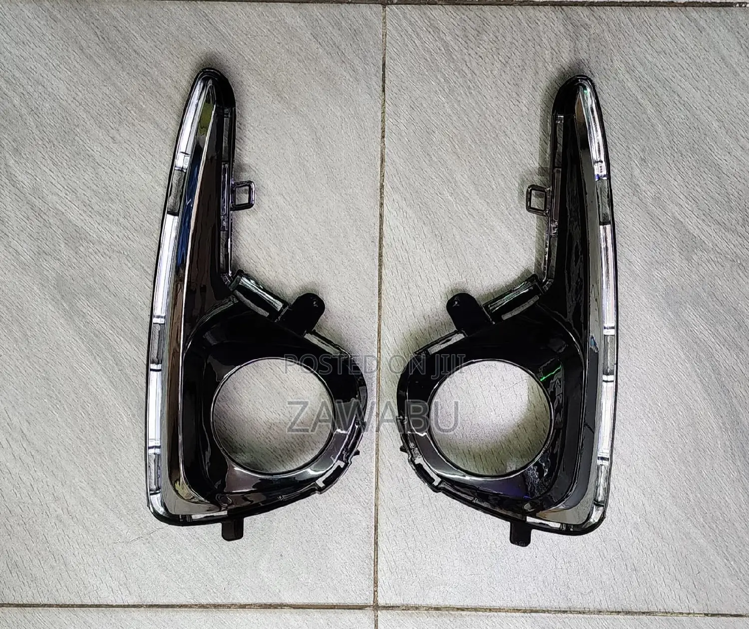 Vitz 17-20 Foglight Covers