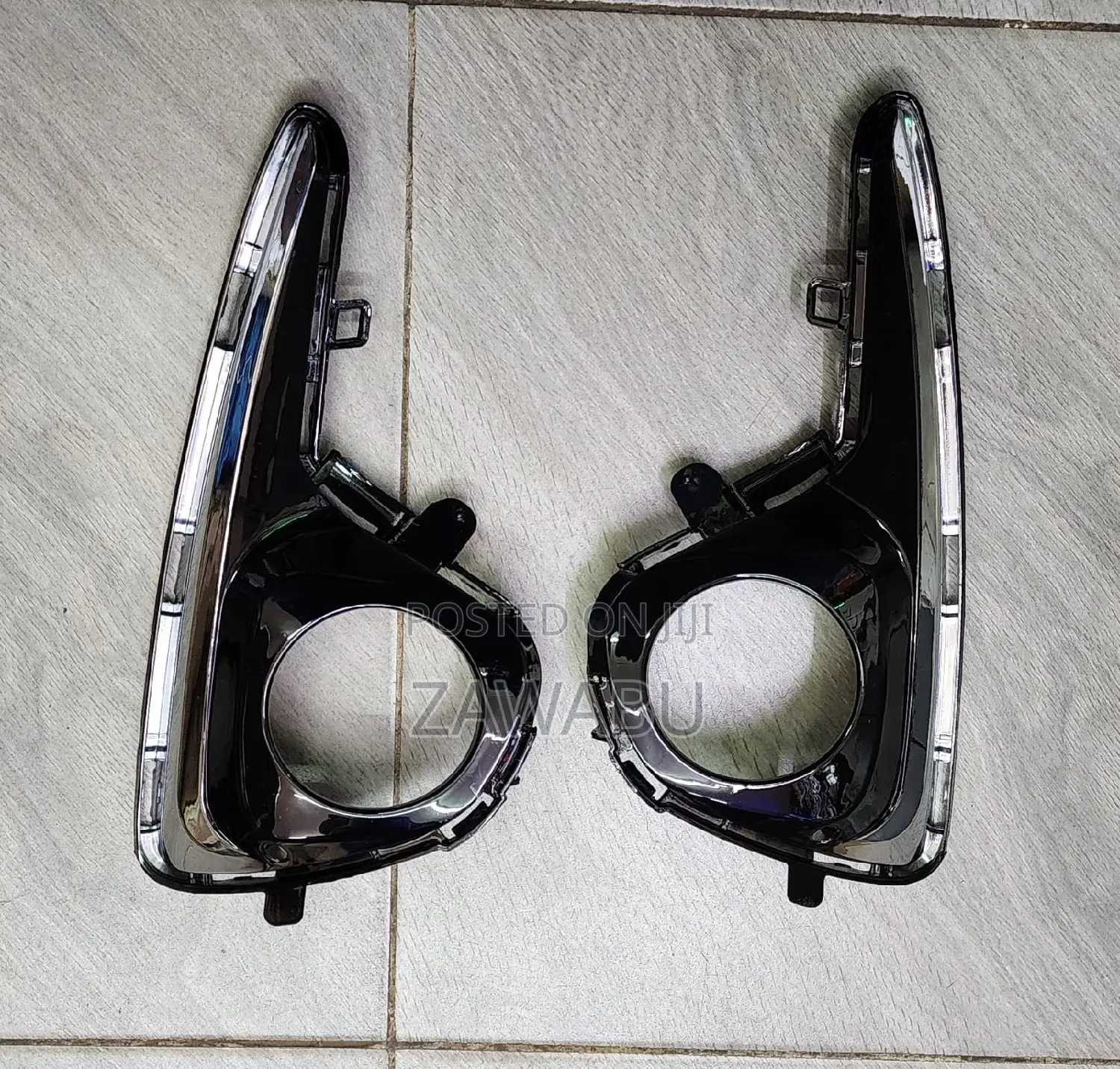 Vitz 17-20 Foglight Covers