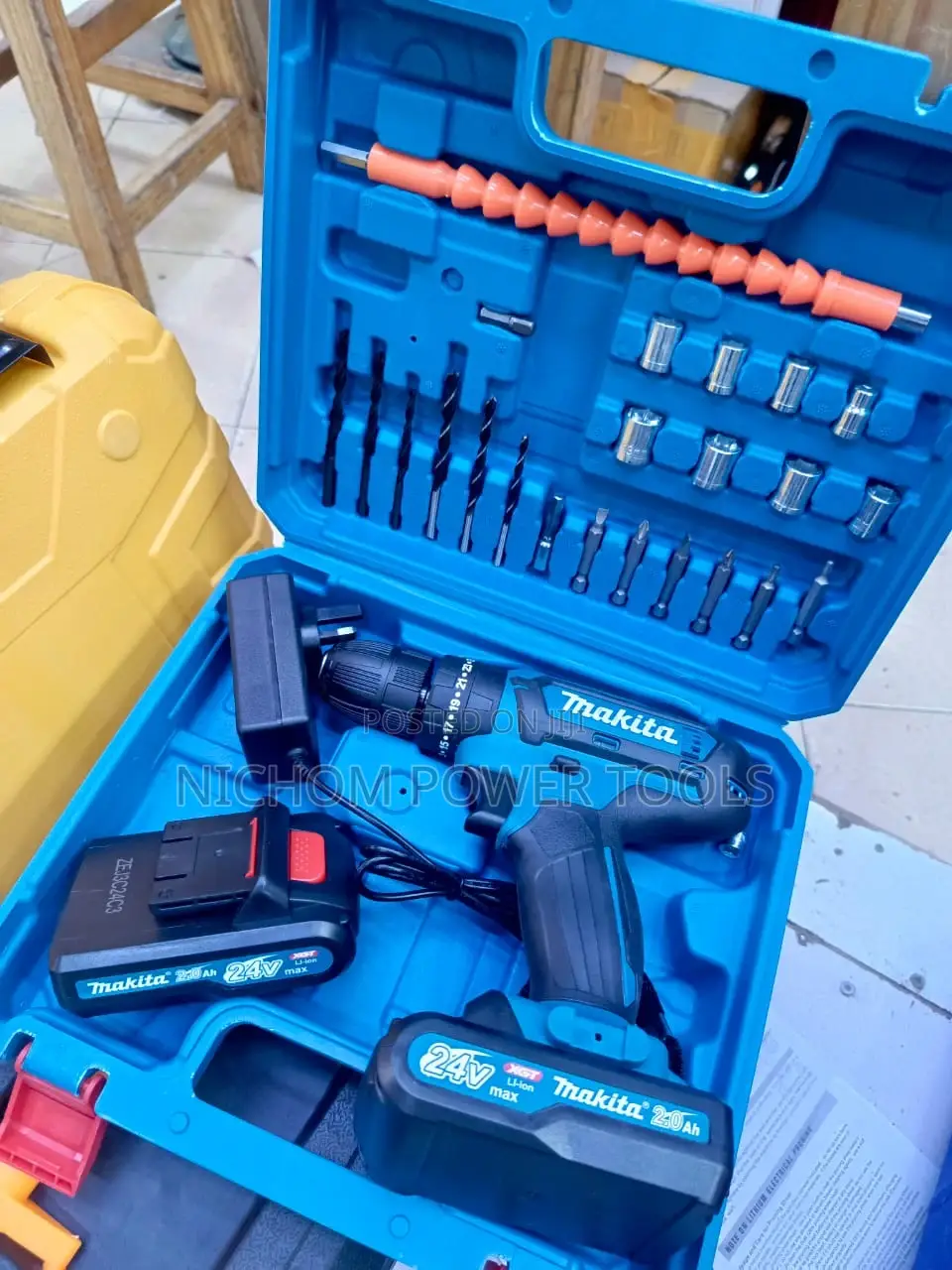 Makita 24v Cordless/Rechargeable Drill