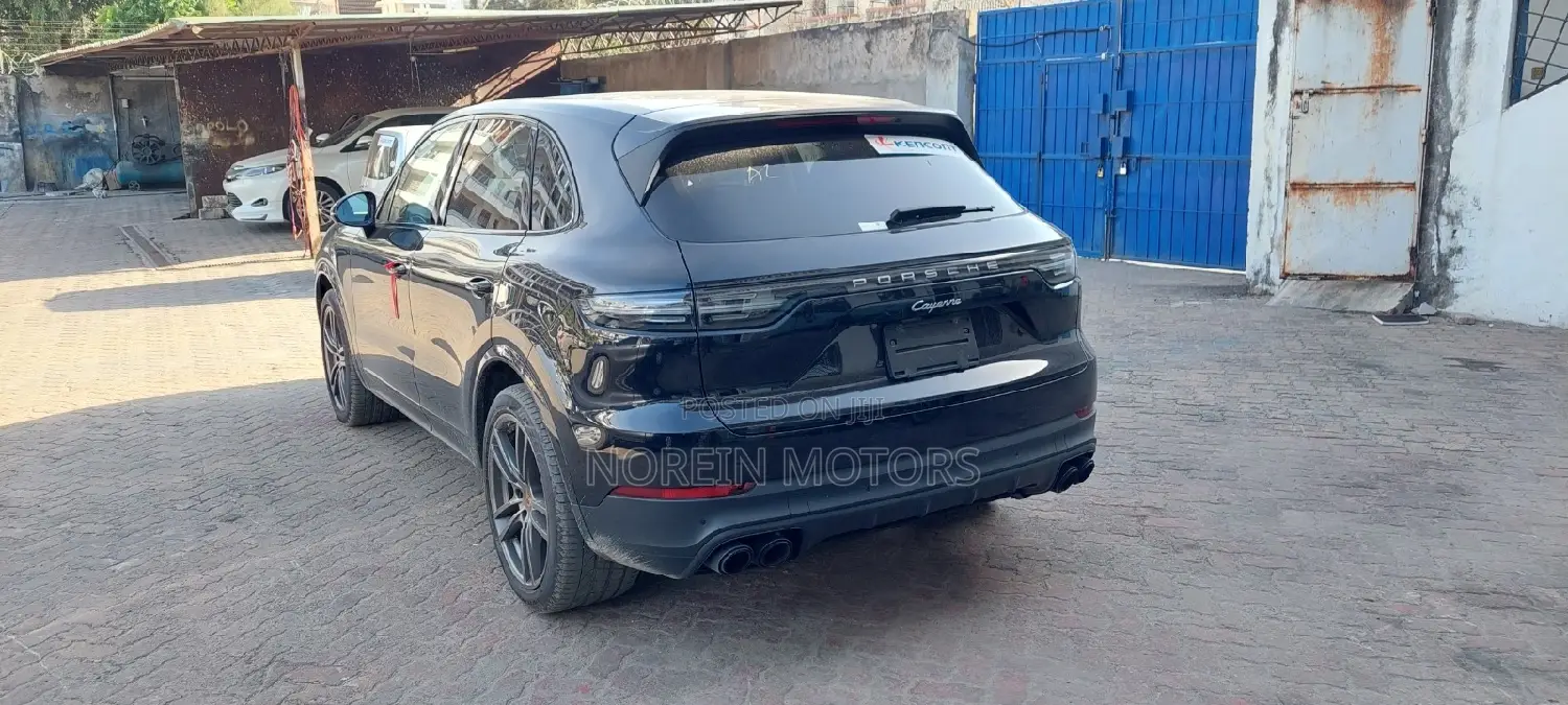 Porsche Cayenne 2021 Black