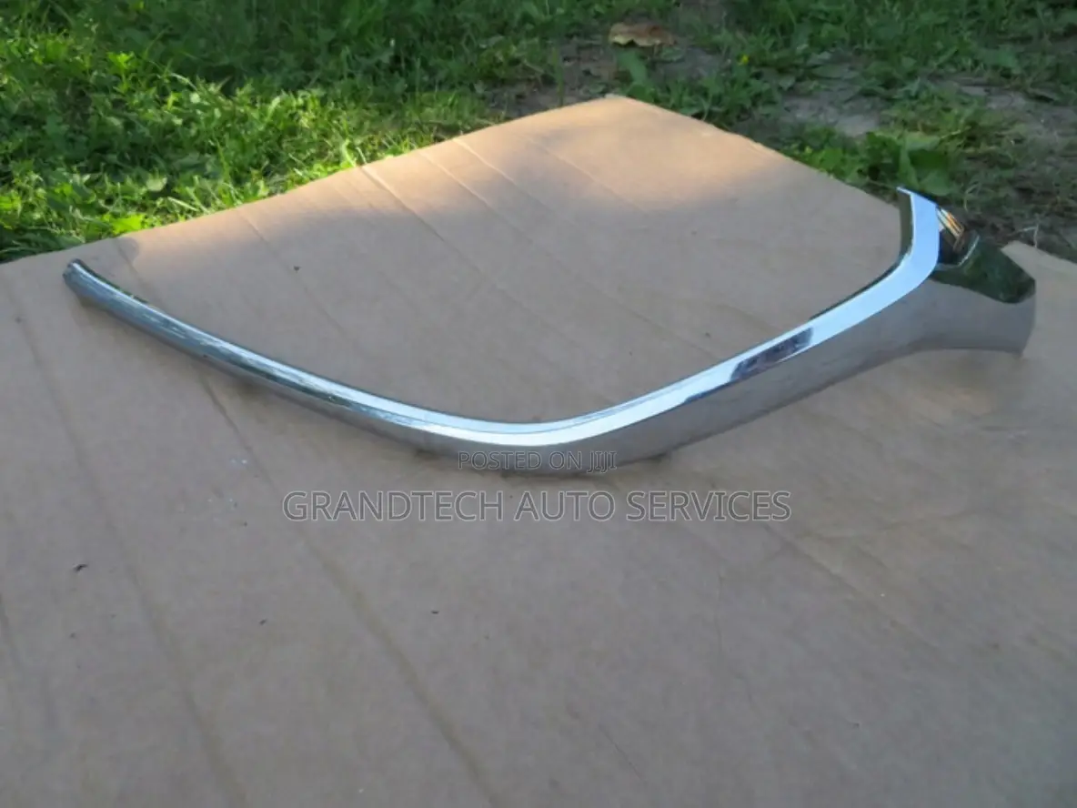 Mazda Demio Grille Chrome