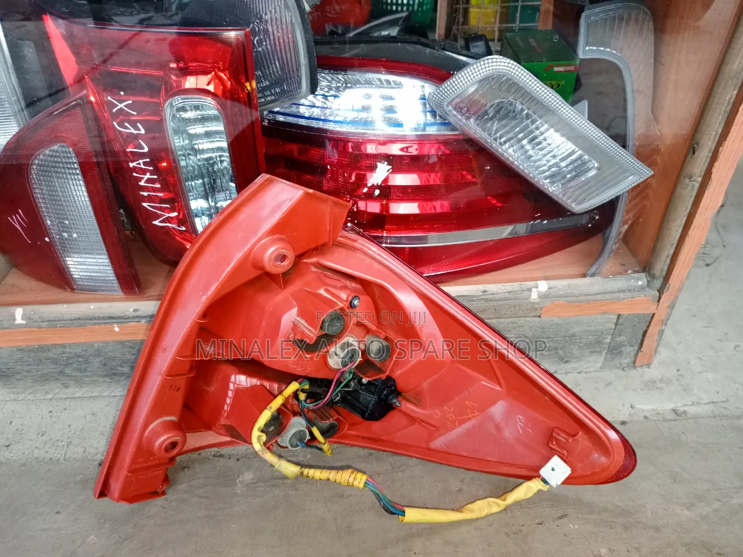Subaru Trezia Backlights