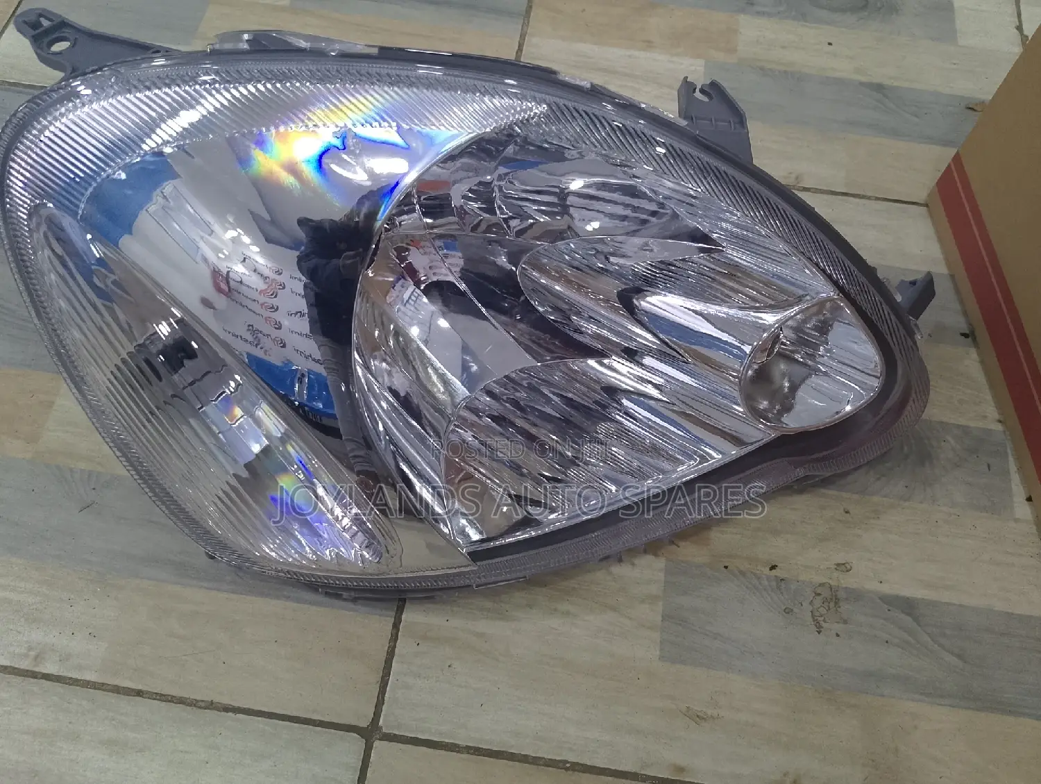 Vitz 2004 Headlamp