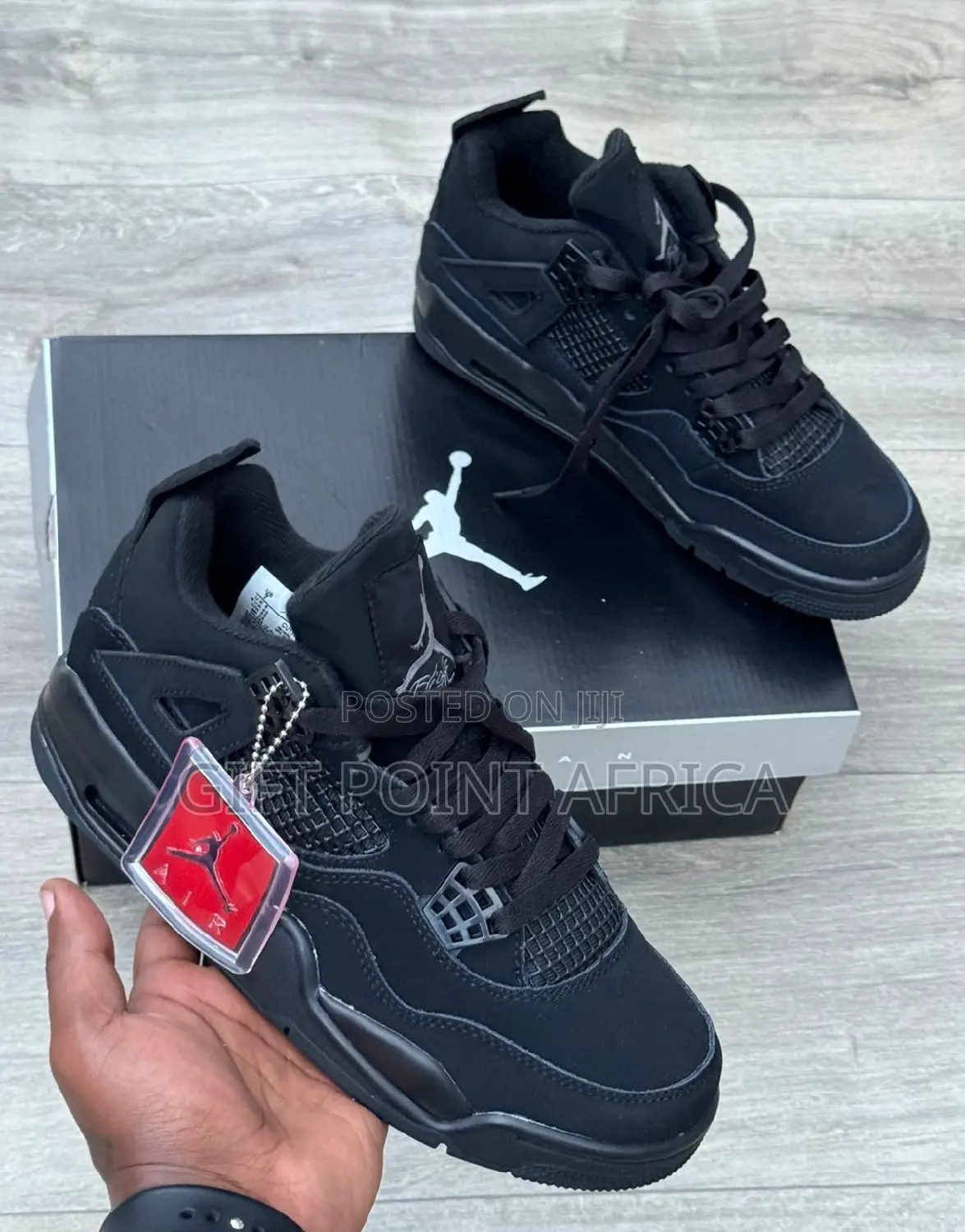 Air Jordan 4 Black Cat Sneakers