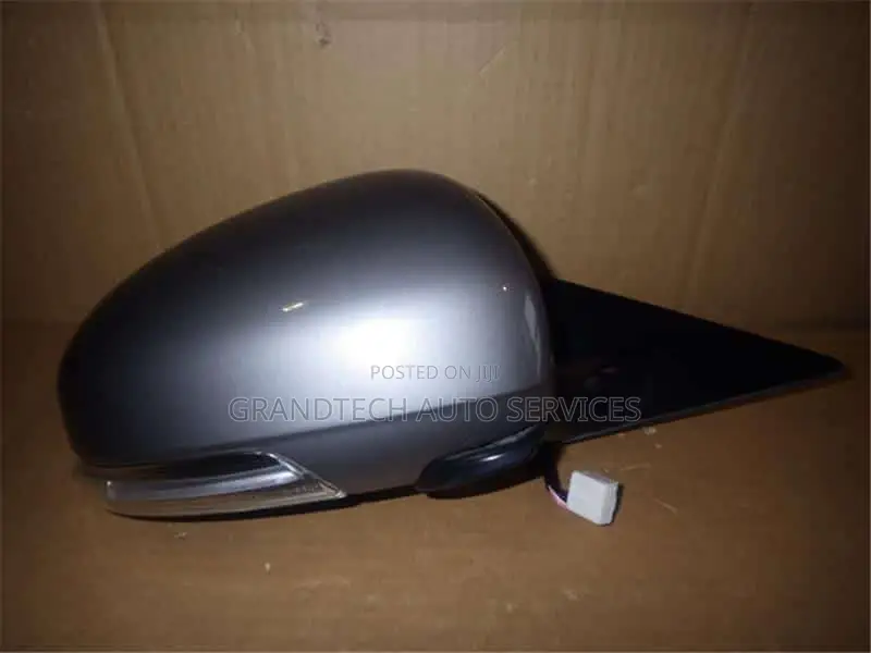 Mark X 2012 GRX 130 Side Mirror