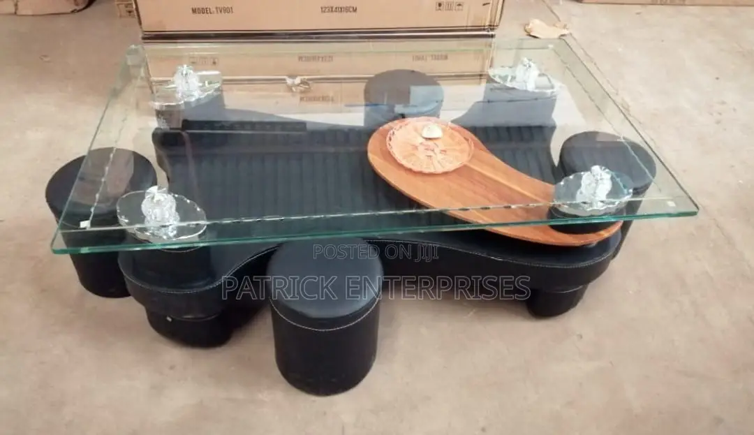 Imported Modern Puff Coffee Table With 4 Stools