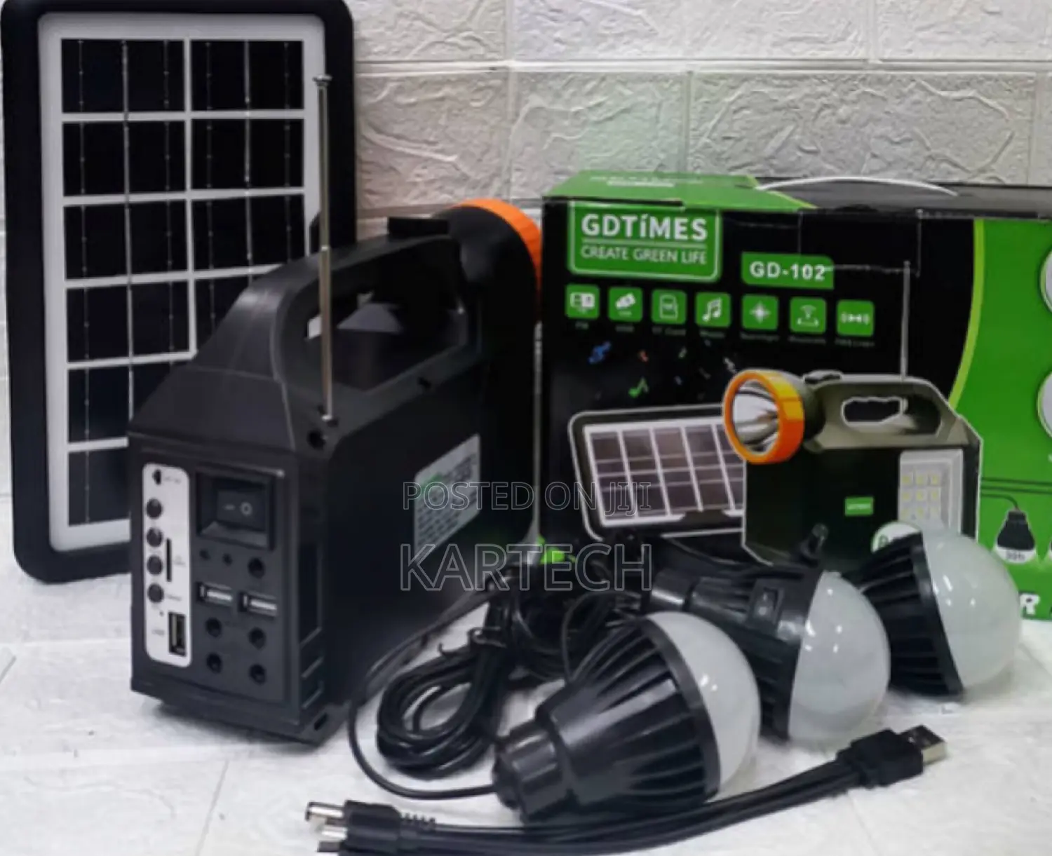 GD-102 Solar Lamp With Radio and 3 Bulbs 6000mah