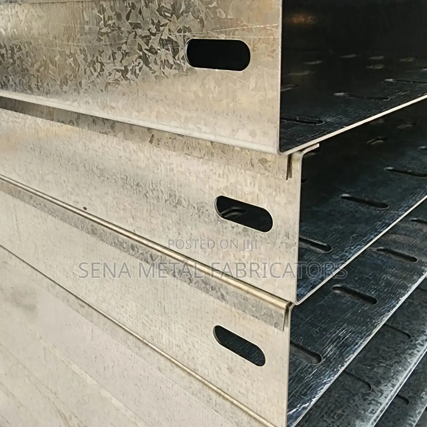 High-Quality Galvanised Cable Trays. 250mm×50