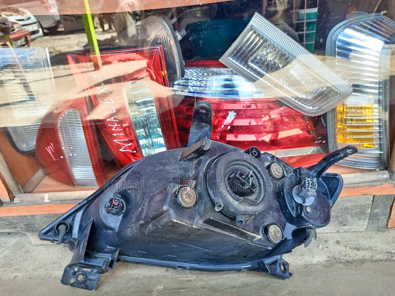 Mazda Demio 2003/4 Model RHS Nonzenon Headlight