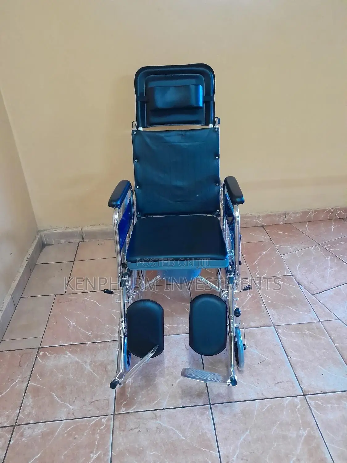 Reclining Wheelchair With Commode