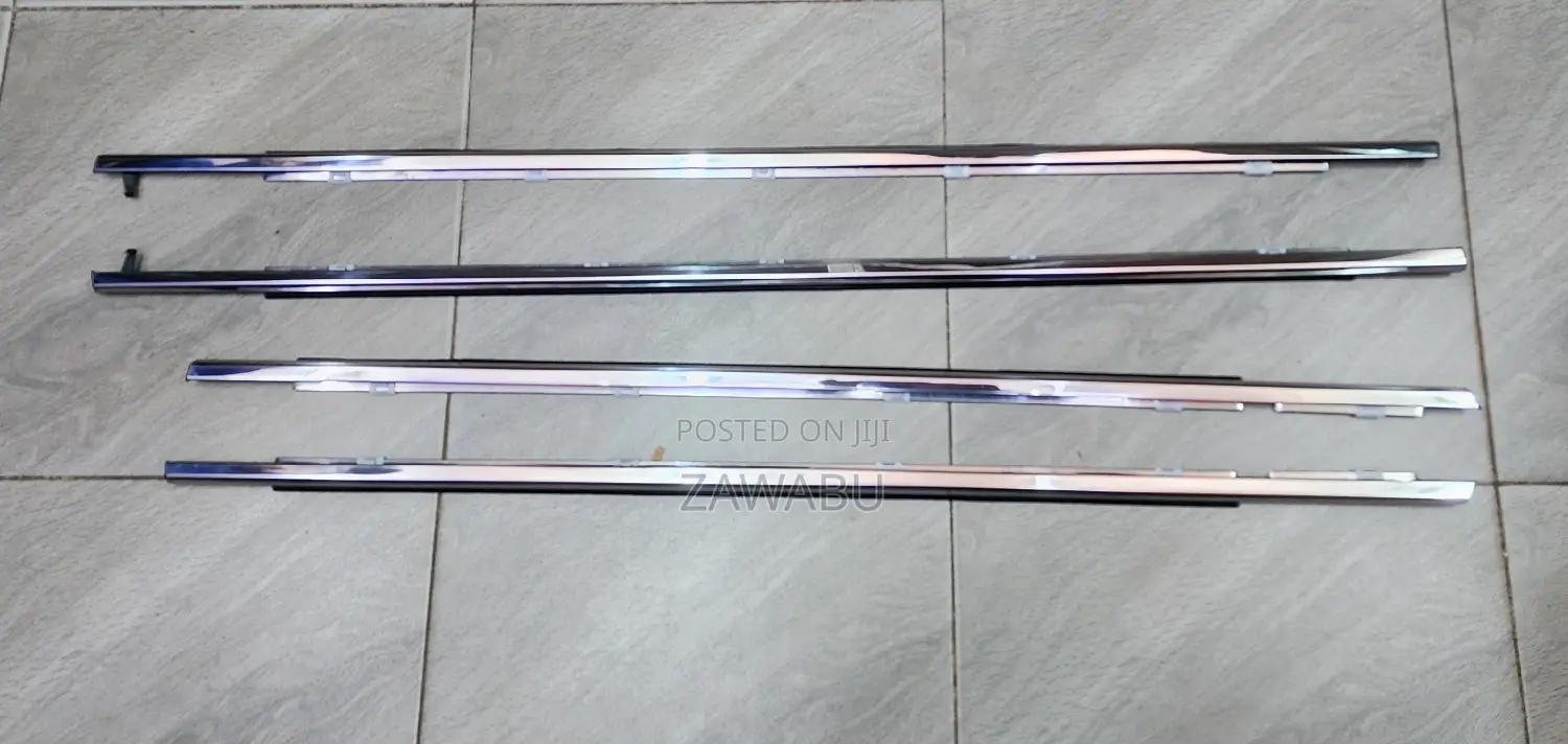 Toyota Lexus Rx350/Rx 270 Weather Strips Chrome