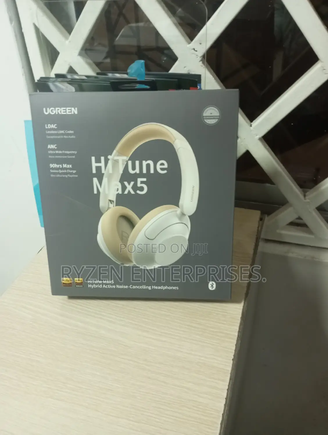 UGREEN Hitune Max5 Hybrid Active Noise-Cancelling Headphones