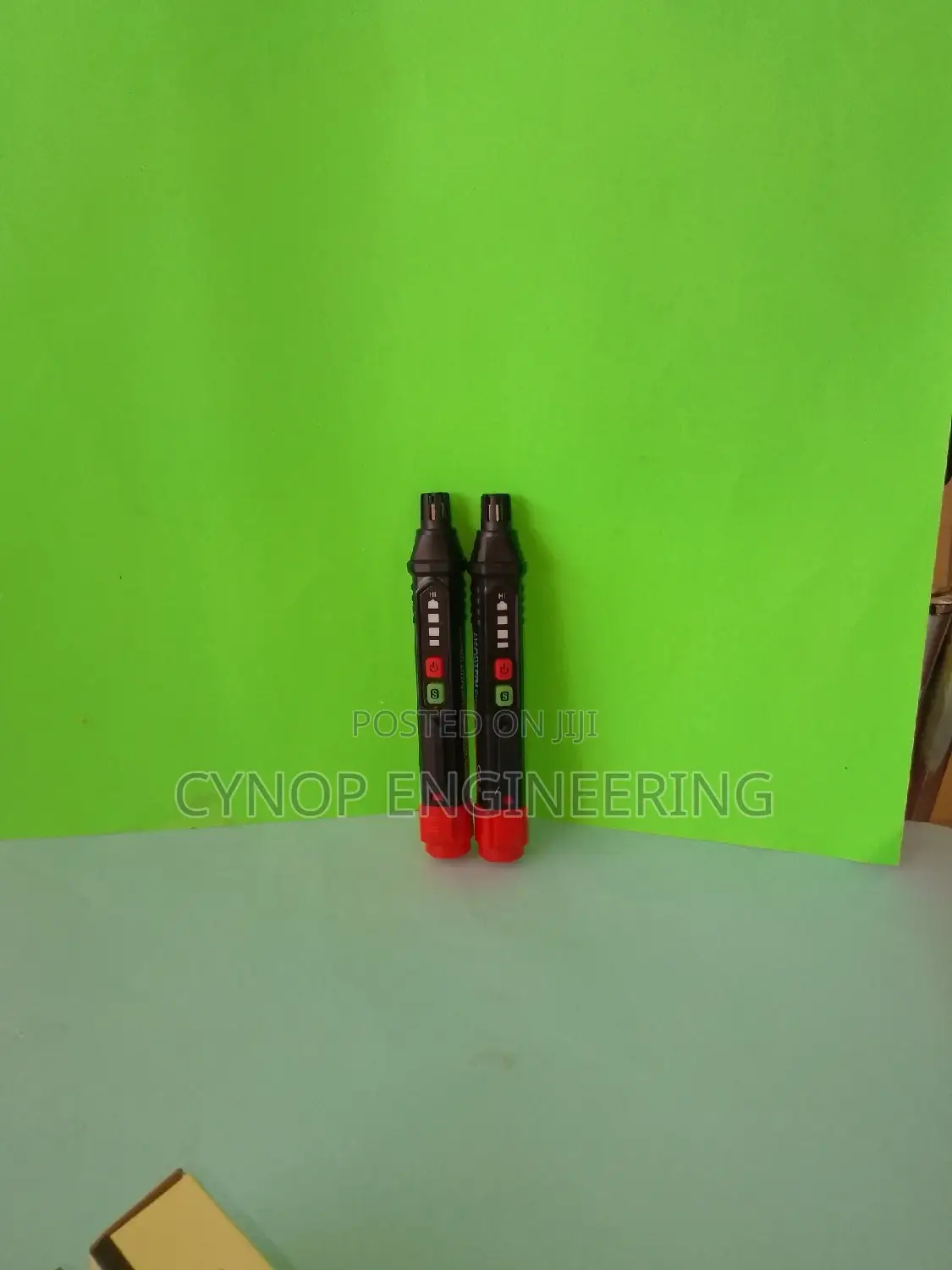 Battery Operated Combustible Gas Detector