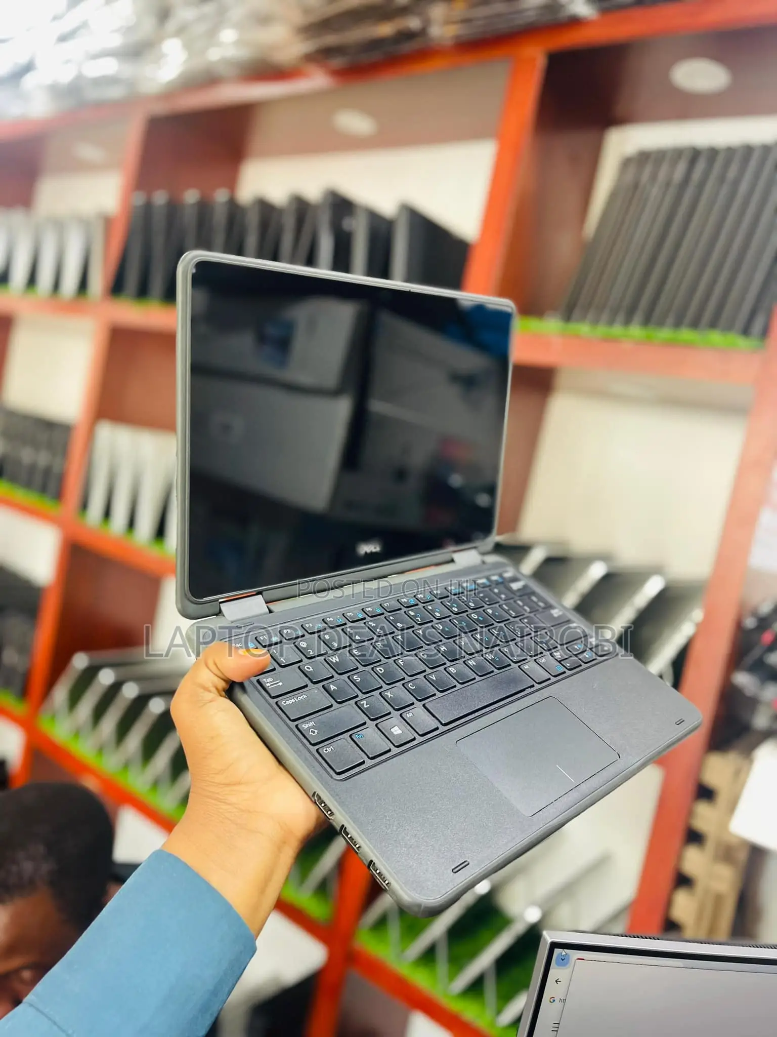 Laptop Dell Latitude 3189 4GB Intel Celeron SSD 128GB