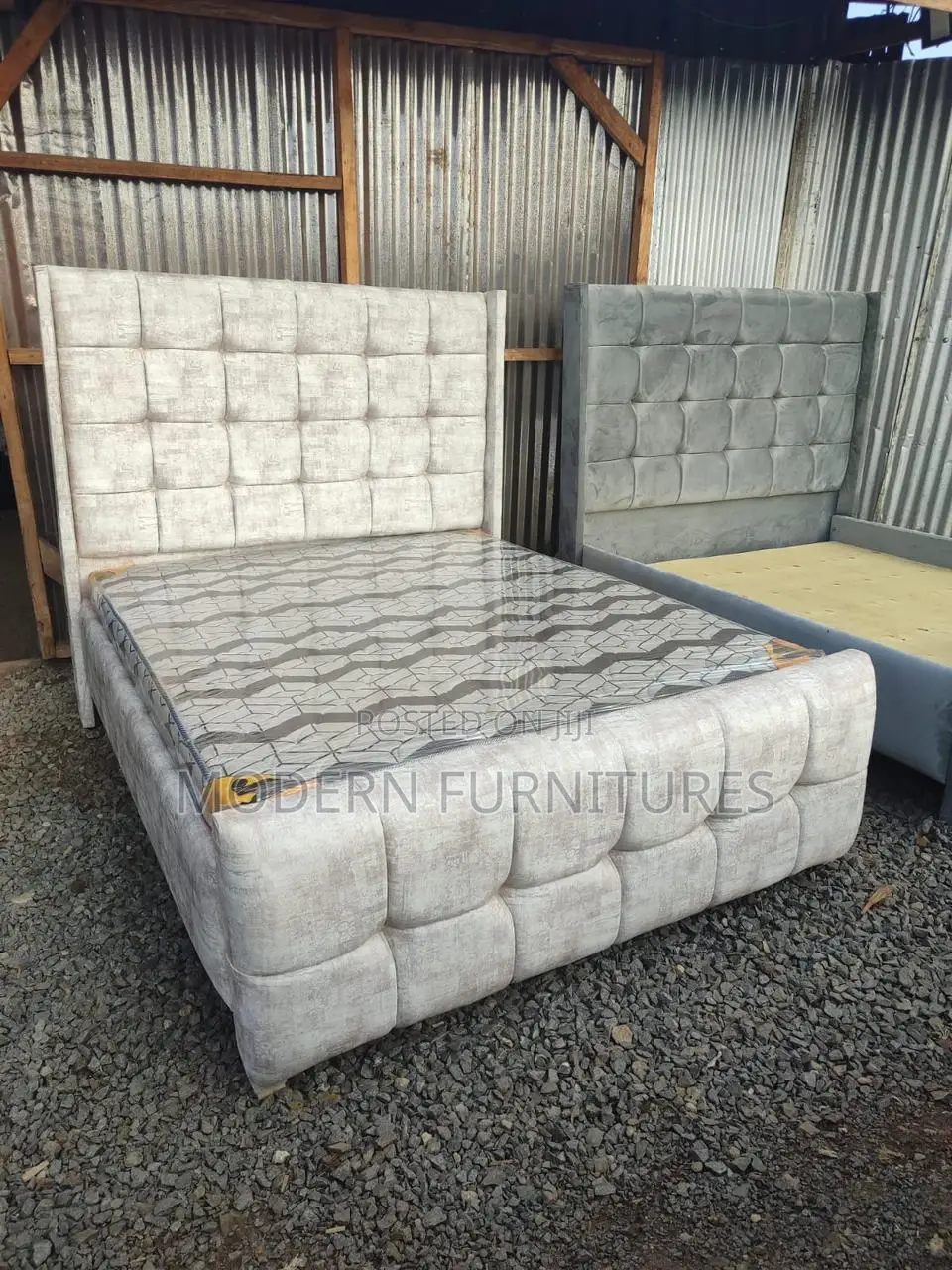 Modern 5/6 Bed/ Tufted Bed