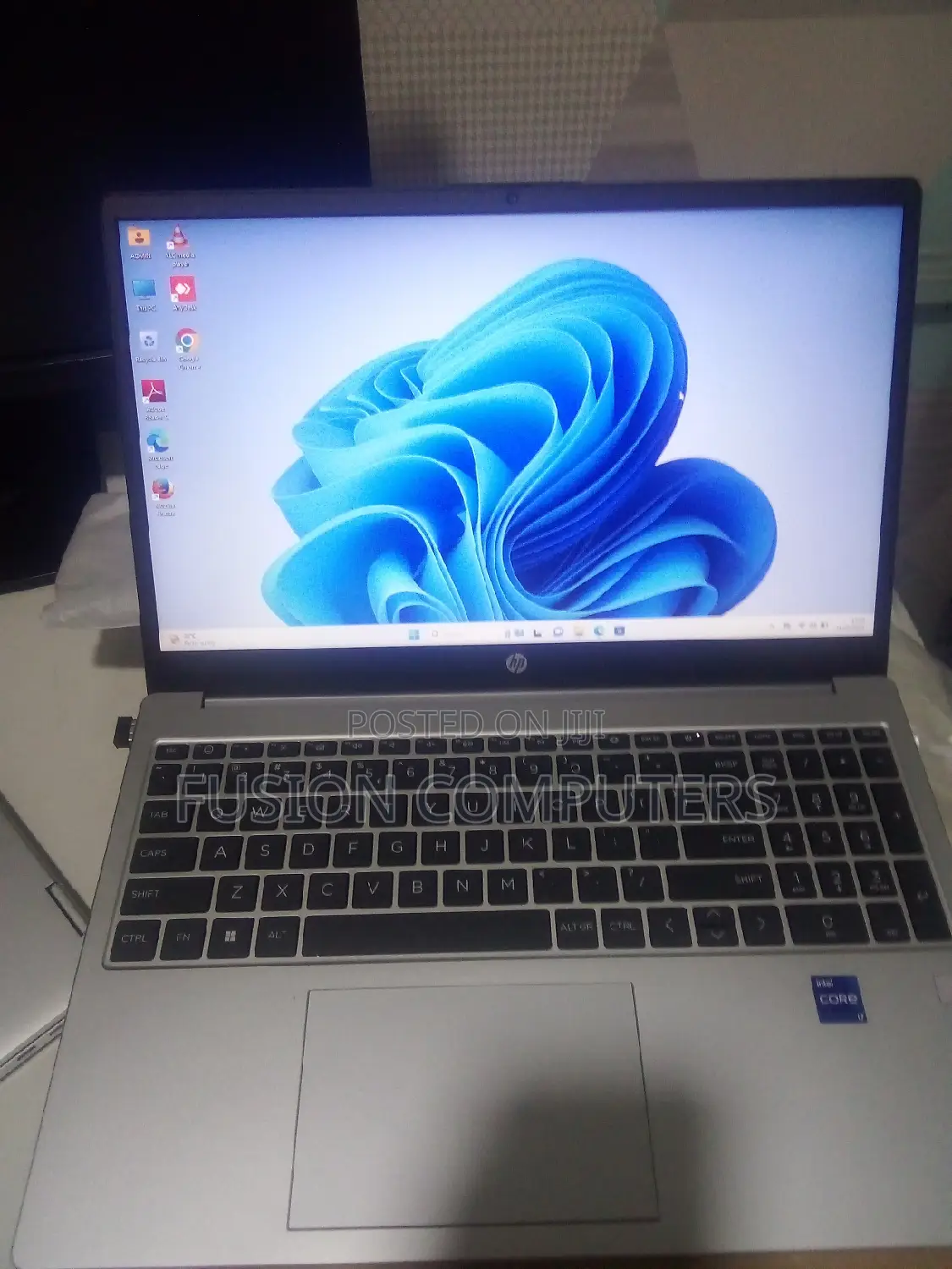 New Laptop HP 250 G10 8GB Intel Core I7 SSD 512GB