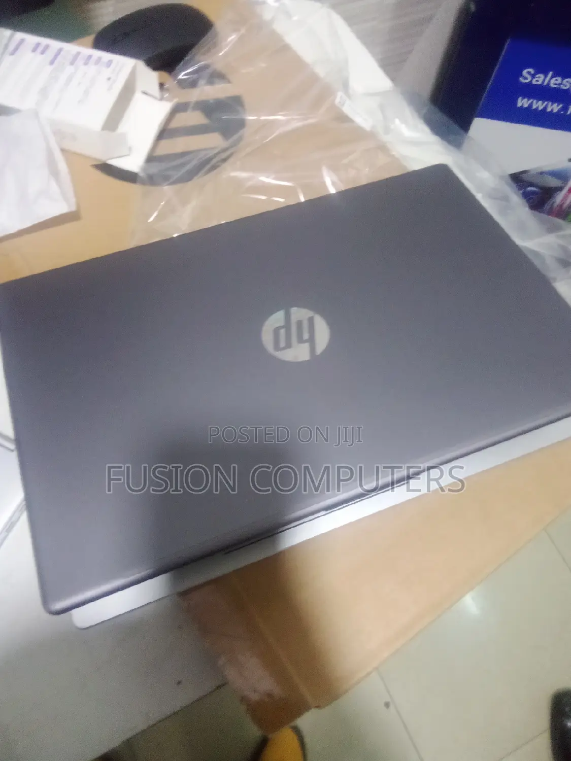 New Laptop HP 250 G10 8GB Intel Core I7 SSD 512GB
