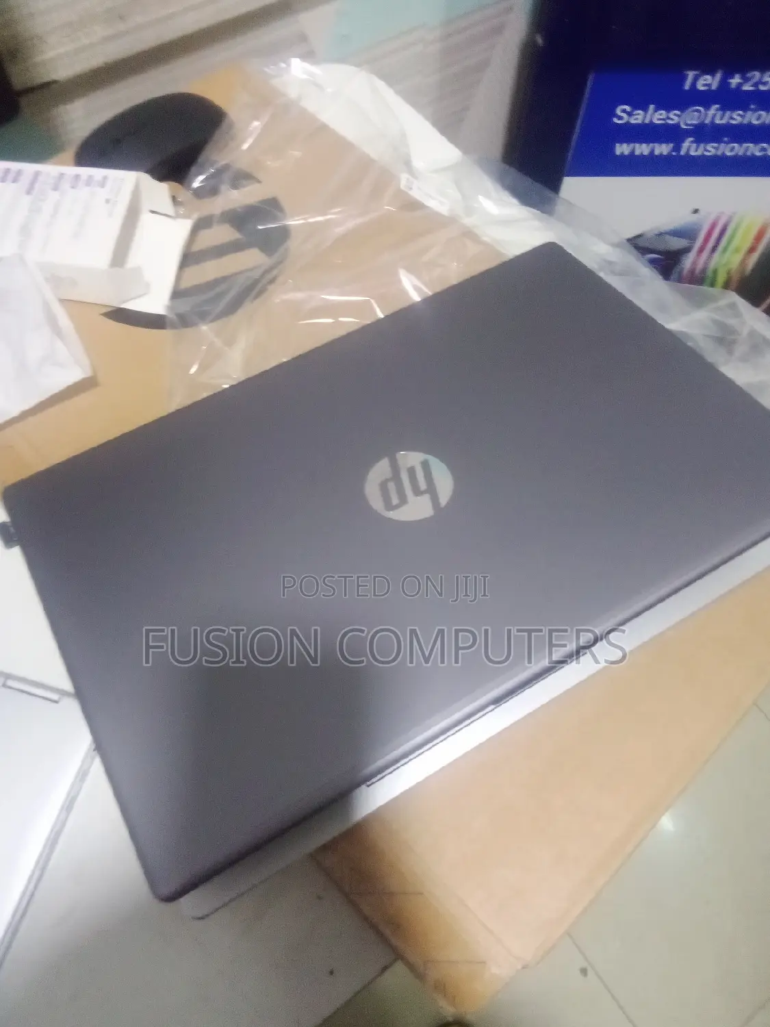 New Laptop HP 250 G10 8GB Intel Core I7 SSD 512GB