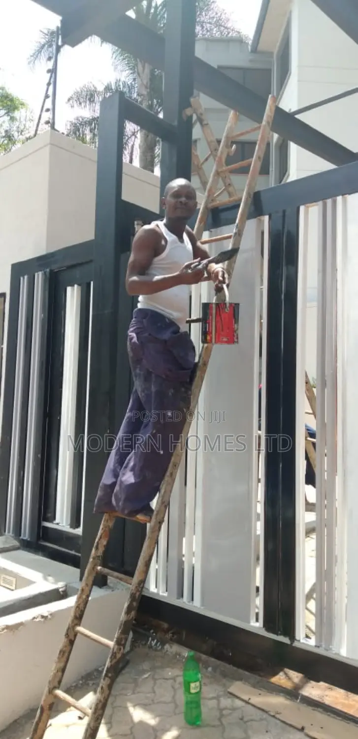Secure Your Property in Style – Custom Gates for Every Home!