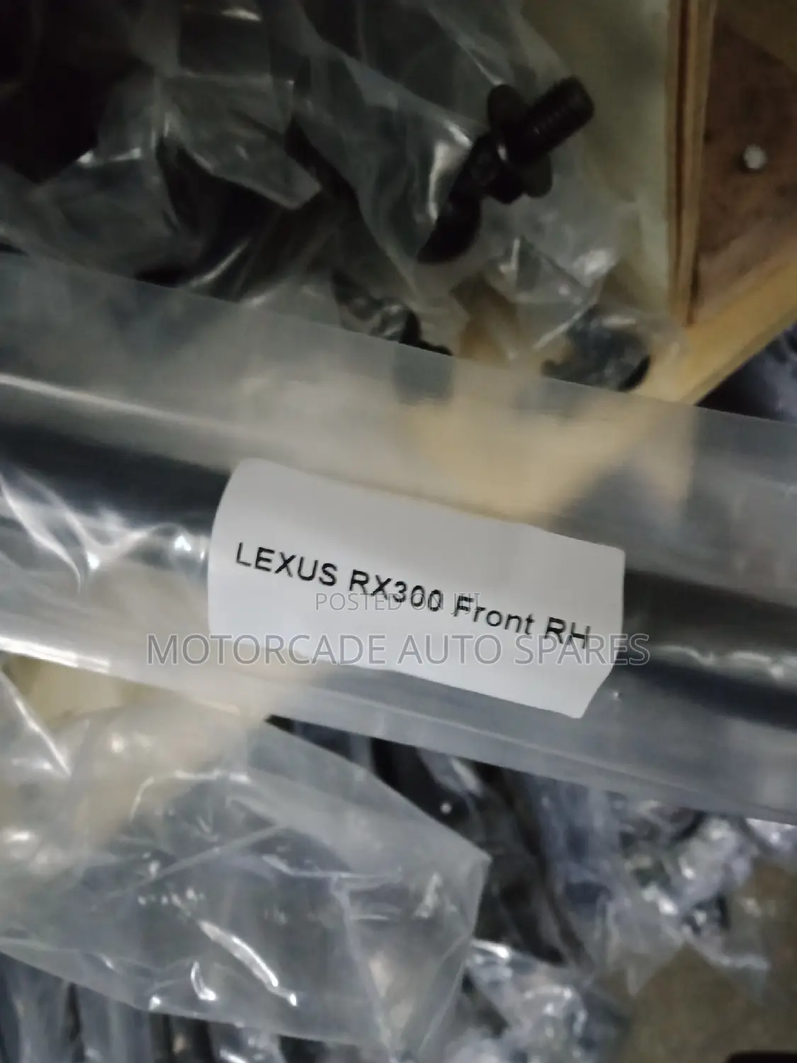 Lexus Rx 300 Boot Shocks