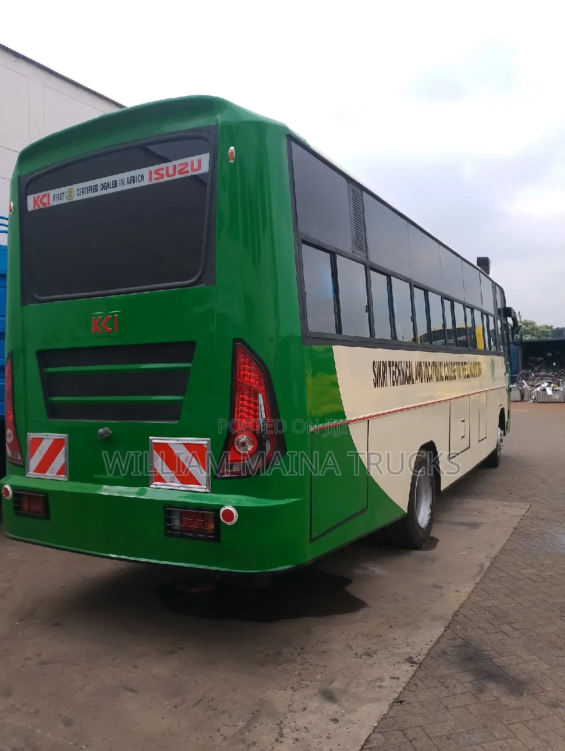 New Isuzu GLK5110XSWD1 2023 Green