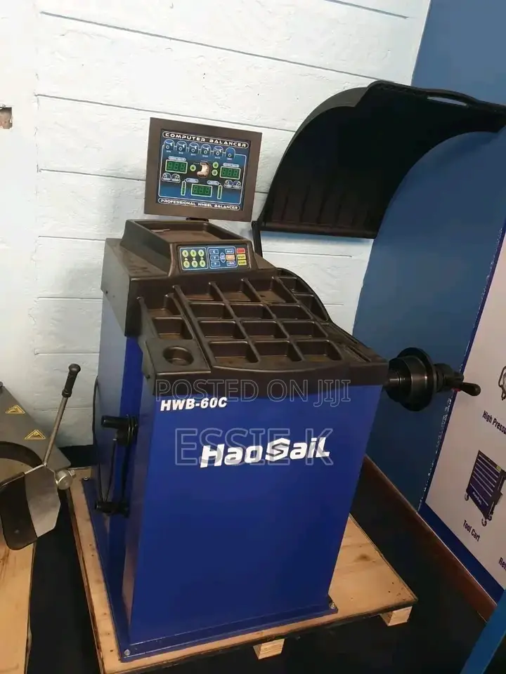 Wheel Balancer Machine