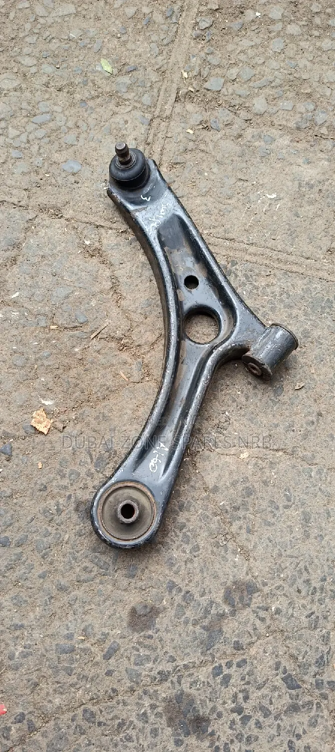 Suzuki Alto Swift Honda Fit, Mira Front Arms Available.
