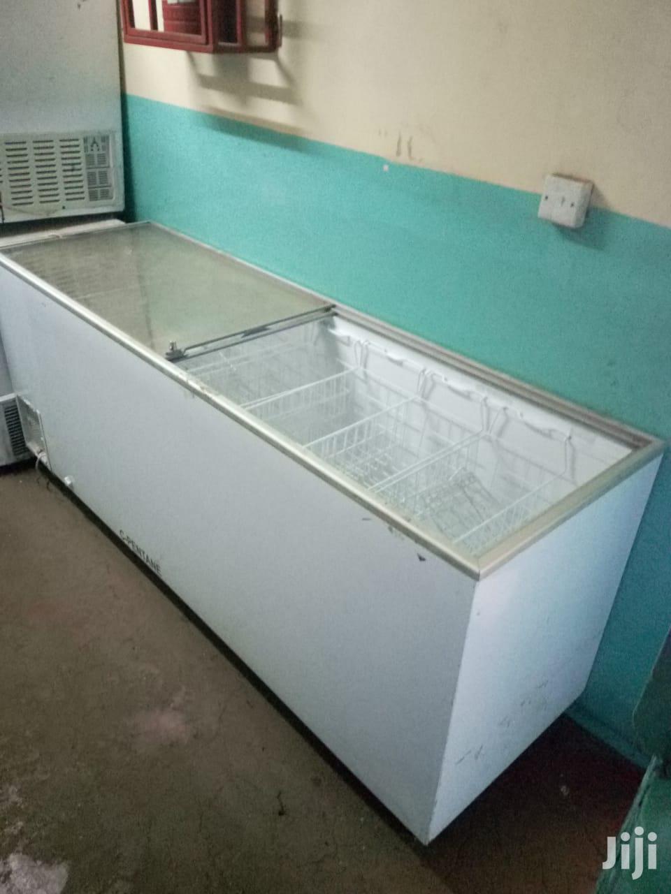 680 Deep Freezer