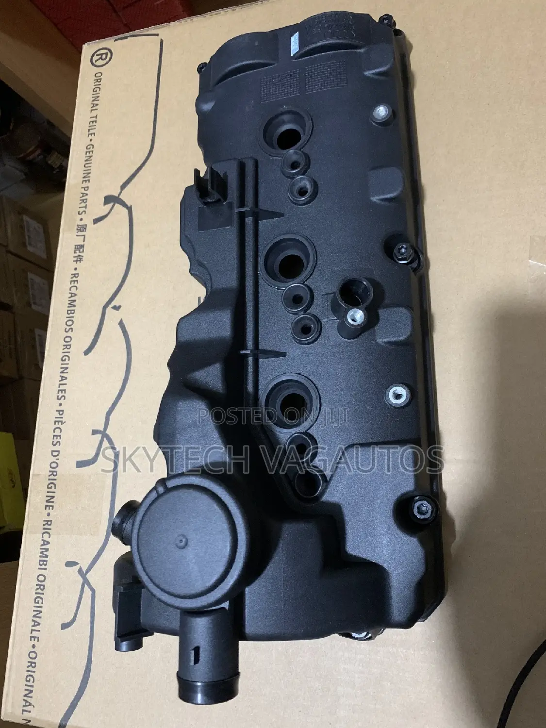 TOUAREG/PORSCHE Valve Cover