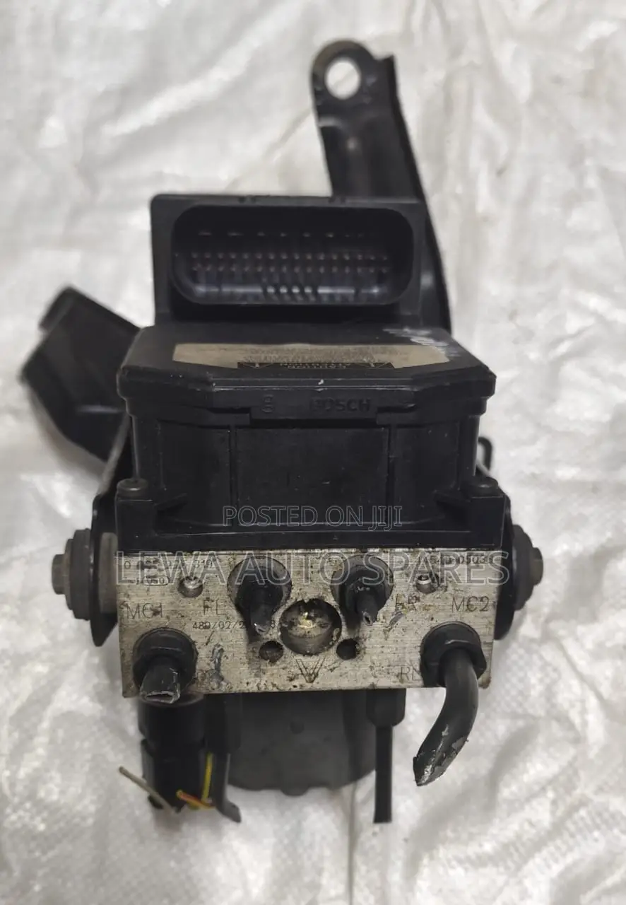 Abs Module/Motor Toyota Avensis