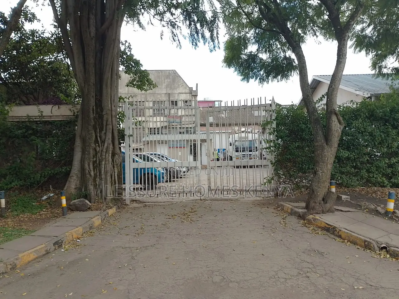 Prime Commercial Property in Industrial Area